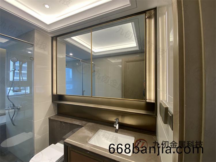 不(bu)鏽鋼屏風定(ding)製的(de)需(xu)要(yao)註(zhu)意什麼