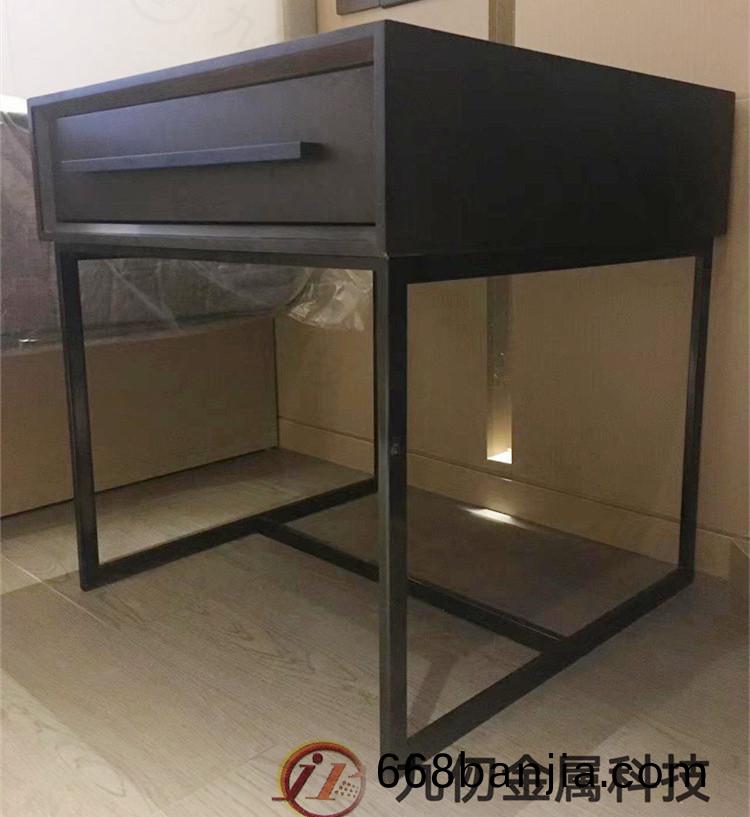 不鏽(xiu)鋼(gang)裝飾闆(ban)優(you)越性(xing)及其分類(lei)詳解