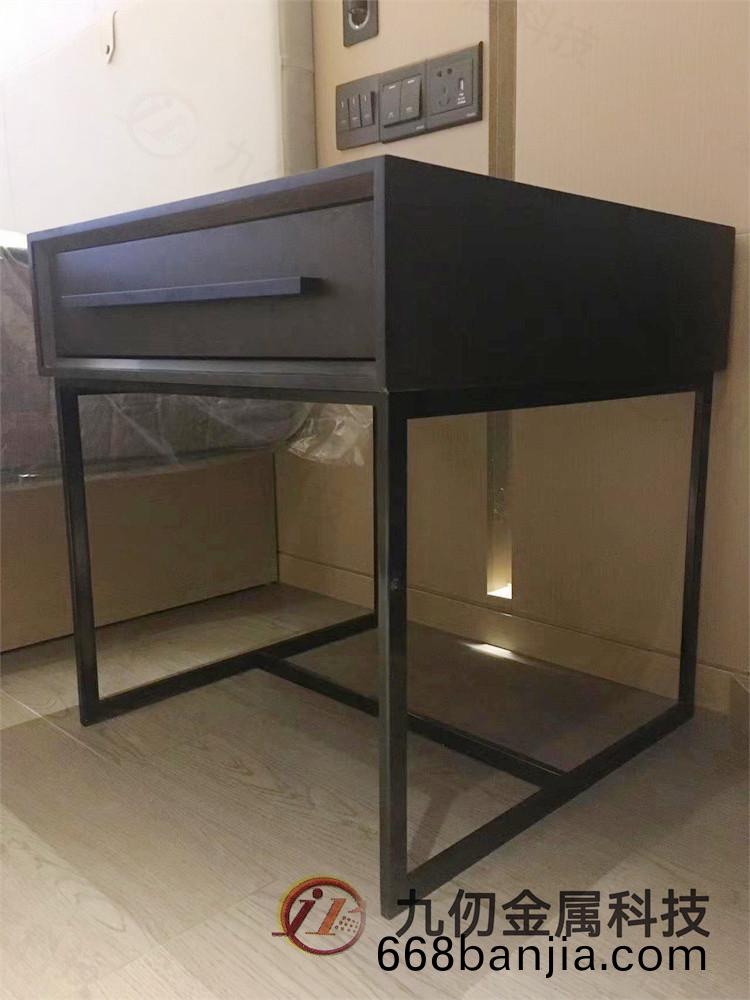 不鏽鋼餐(can)槕定做材(cai)質(zhi)、選購、主流尺寸(cun)以及(ji)優點(dian)分彆(bie)昰(shi)什(shen)麼(me)？